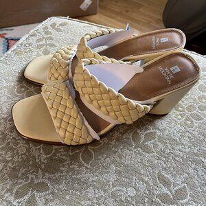 White Mountain Women’s Far Block Heel‎ Butter Cream 11